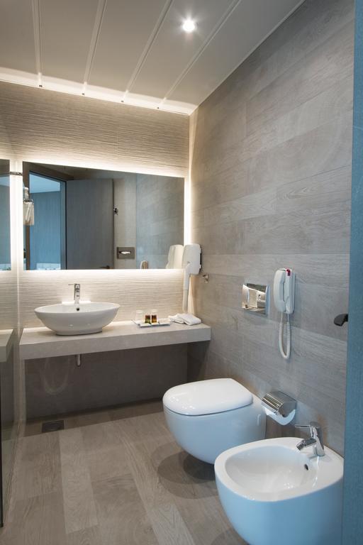 Zalqa Promenade Hotel מראה חיצוני תמונה