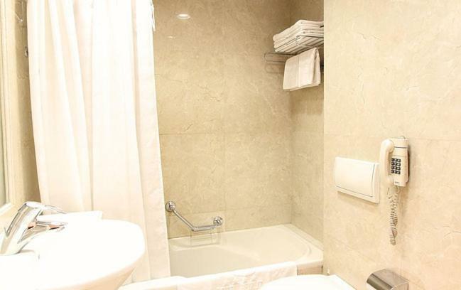 Zalqa Promenade Hotel מראה חיצוני תמונה