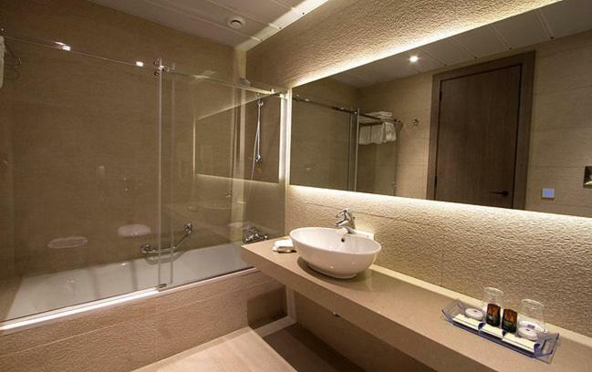 Zalqa Promenade Hotel מראה חיצוני תמונה